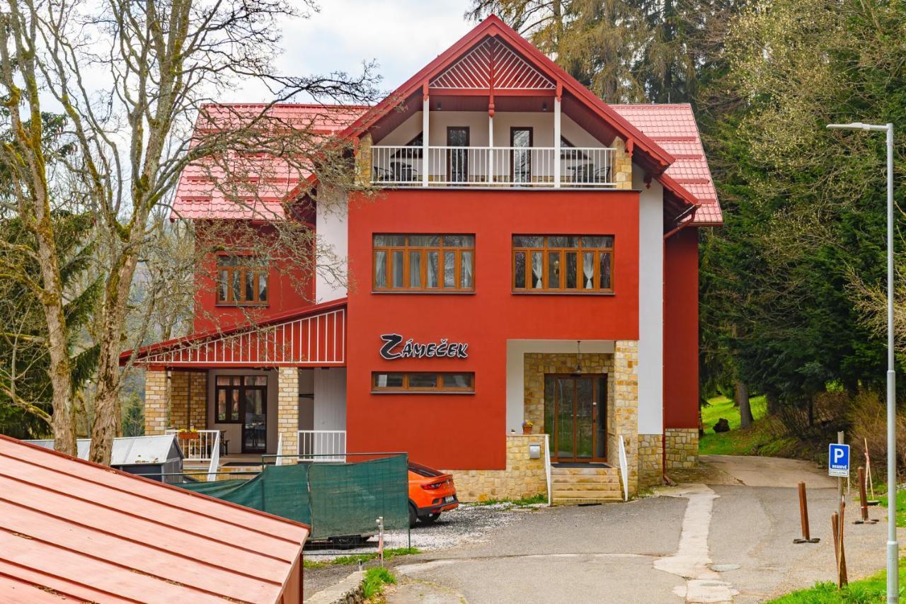 Penzion Zamecek Janske Lazne Exterior foto